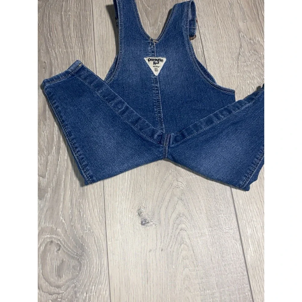 Oshkosh girls denim and embroidered Flowers Overalls Vestback‎ size 6 M